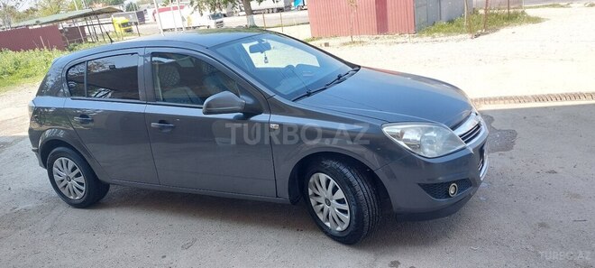 Opel Astra 2009, 277,000 km - 1.4 l - Qusar