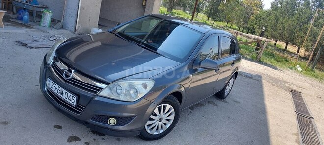 Opel Astra 2009, 277,000 km - 1.4 l - Qusar
