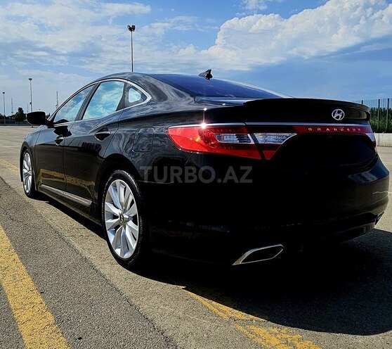 Hyundai Grandeur 2016, 200,000 km - 2.2 л - Bakı