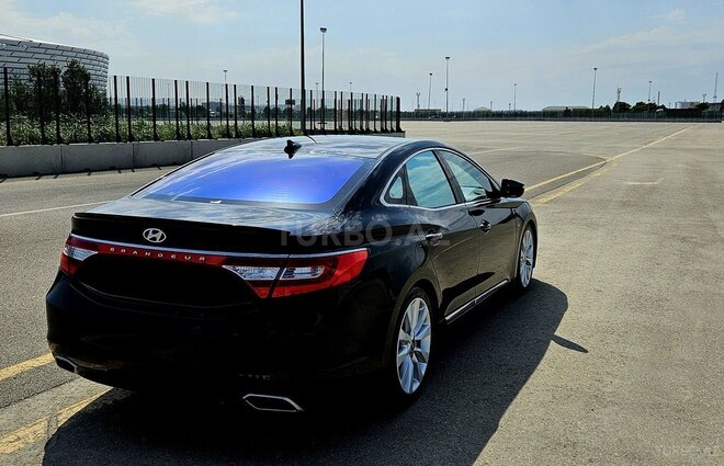 Hyundai Grandeur 2016, 200,000 km - 2.2 л - Bakı