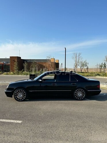 Mercedes E 270 2000, 389,000 km - 2.7 l - Bakı