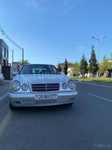 Mercedes E 240 1999, 61,446 km - 2.4 l - Gəncə