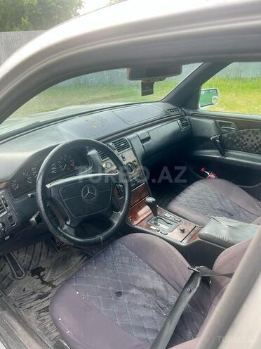 Mercedes E 230 1995, 736,283 km - 2.3 l - Bakı