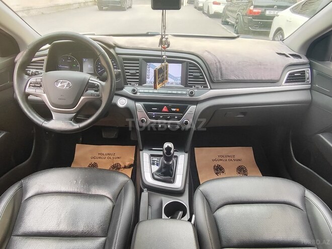 Hyundai Avante 2016, 176,000 km - 1.6 l - Bakı