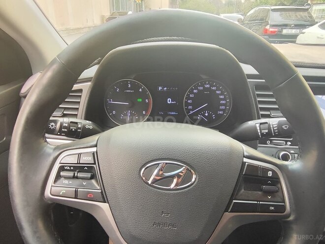 Hyundai Avante 2016, 176,000 km - 1.6 l - Bakı