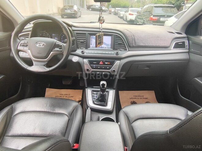 Hyundai Avante 2016, 176,000 km - 1.6 l - Bakı