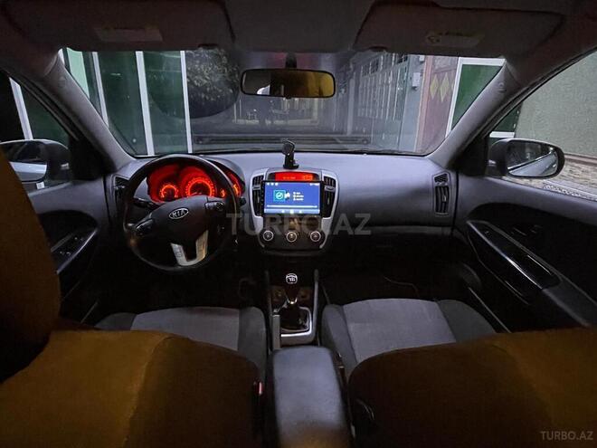 Kia Ceed 2011, 224,000 km - 1.6 l - Bakı