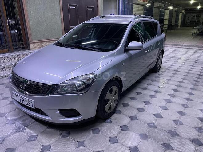 Kia Ceed 2011, 224,000 km - 1.6 l - Bakı