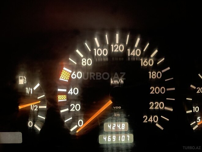 Mercedes C 220 1995, 490,000 km - 2.2 l - Bakı