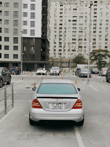 Mercedes C 230 2007, 180,000 km - 2.5 l - Bakı