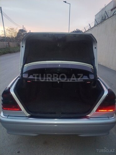 Mercedes C 220 d 2000, 355,000 km - 2.2 l - Bakı