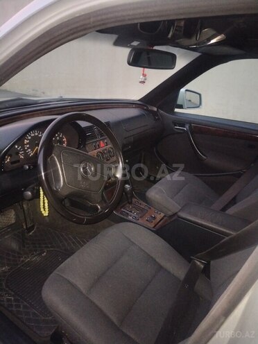 Mercedes C 220 d 2000, 355,000 km - 2.2 l - Bakı