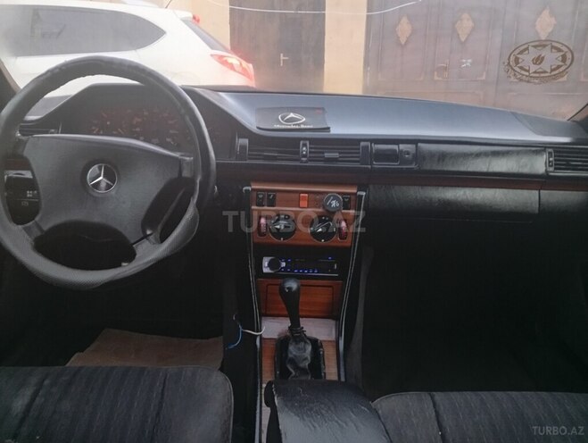 Mercedes E 200 1992, 763,291 km - 2.0 l - Bakı
