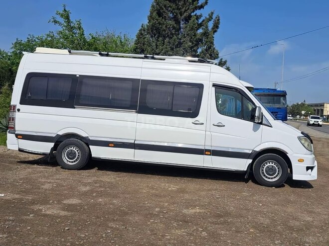 Mercedes Sprinter 515 2009, 310,000 km - 2.7 л - Şirvan