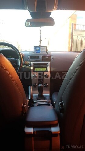 Volvo  2008, 250,000 km - 1.6 l - Bakı