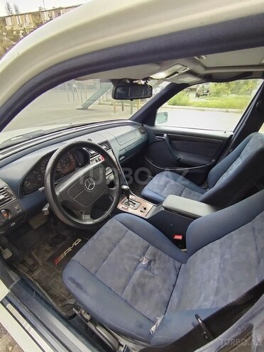 Mercedes C 240 2000, 410,000 km - 2.4 l - Bakı