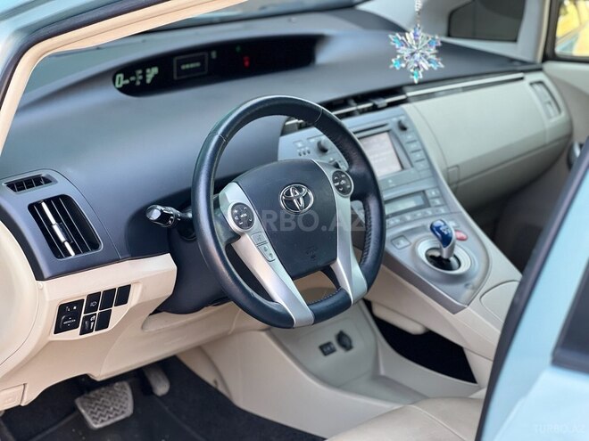 Toyota Prius 2015, 213,689 km - 1.8 л - Gəncə