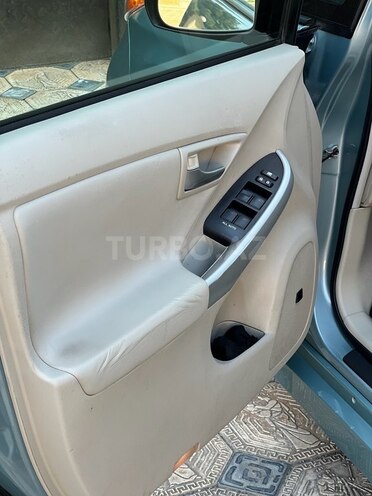 Toyota Prius 2015, 213,689 km - 1.8 л - Gəncə