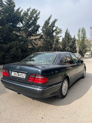 Mercedes E 220 d 2000, 237,000 km - 2.2 л - Bakı