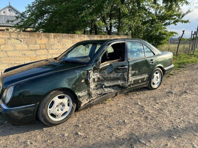 Mercedes E 240 1997, 500,000 km - 2.4 l - Ağcabədi