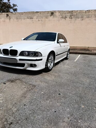BMW 530 2001, 490,000 km - 3.0 l - Bakı