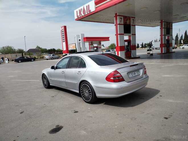 Mercedes E 320 2003, 325,000 km - 3.2 l - Bakı