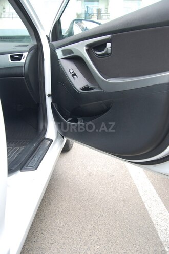 Hyundai Elantra 2014, 129,500 km - 1.8 l - Bakı