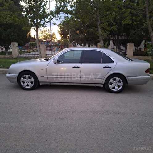 Mercedes E 240 1999, 416,000 km - 2.4 l - Gəncə