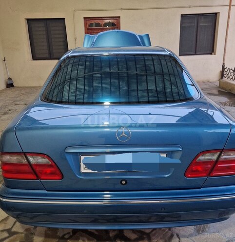 Mercedes E 240 2000, 117,300 km - 2.4 l - Gəncə