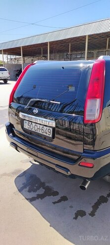 Nissan X-Trail 2000, 257,000 km - 2.0 л - Quba