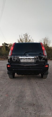 Nissan X-Trail 2000, 257,000 km - 2.0 л - Quba