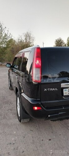 Nissan X-Trail 2000, 257,000 km - 2.0 л - Quba