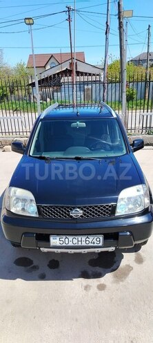 Nissan X-Trail 2000, 257,000 km - 2.0 л - Quba