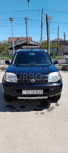 Nissan X-Trail 2000, 257,000 km - 2.0 л - Quba