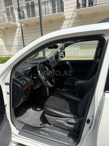 Toyota Land Cruiser Prado 2011, 330,000 km - 2.7 l - Bakı