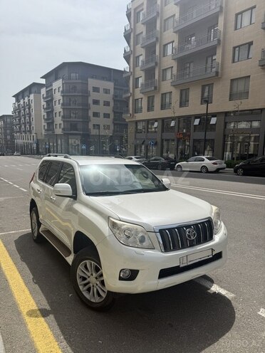 Toyota Land Cruiser Prado 2011, 330,000 km - 2.7 l - Bakı