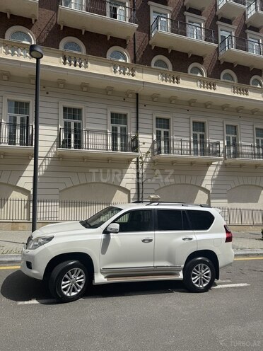 Toyota Land Cruiser Prado 2011, 330,000 km - 2.7 l - Bakı