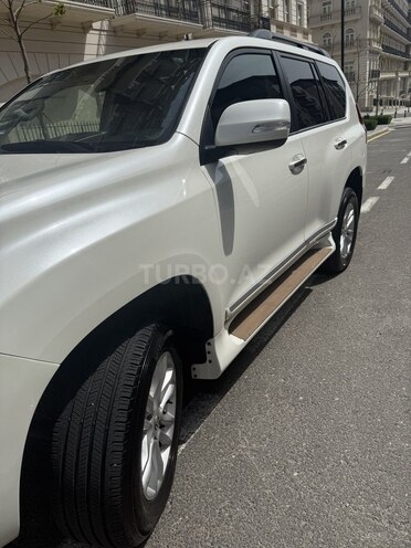 Toyota Land Cruiser Prado 2011, 330,000 km - 2.7 l - Bakı