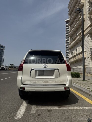 Toyota Land Cruiser Prado 2011, 330,000 km - 2.7 l - Bakı