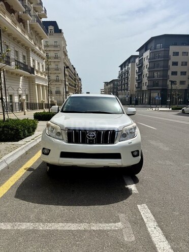 Toyota Land Cruiser Prado 2011, 330,000 km - 2.7 l - Bakı