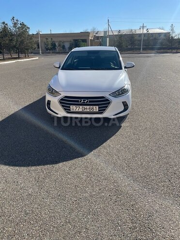 Hyundai Avante 2017, 70,000 km - 1.6 l - Ucar