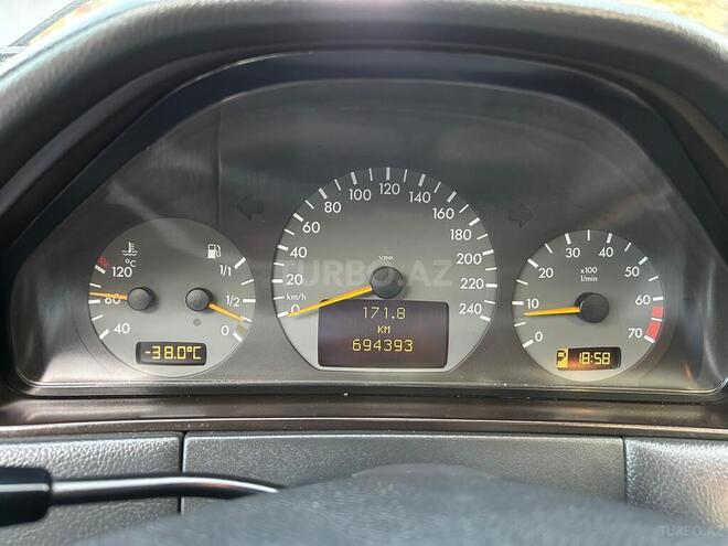 Mercedes E 240 1999, 694,000 km - 2.4 l - Bakı