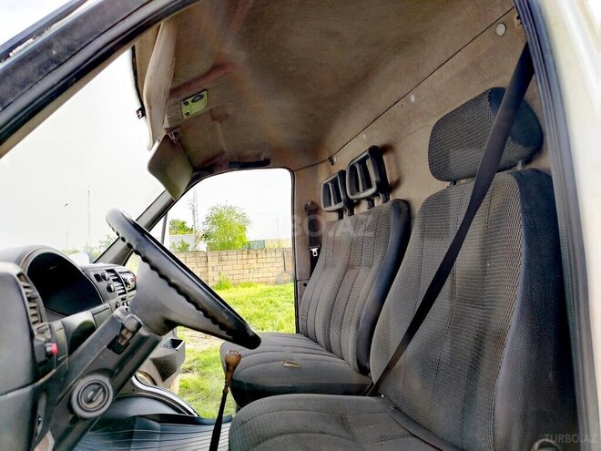 GAZ Sobol 2005, 300,000 km - 2.4 l - Hacıqabul