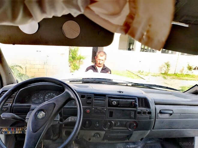 GAZ Sobol 2005, 300,000 km - 2.4 l - Hacıqabul