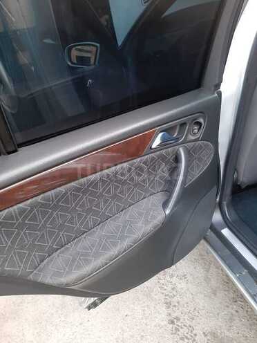 Mercedes C 220 d 2002, 329,000 km - 2.2 l - Bakı