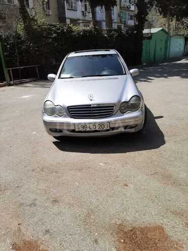Mercedes C 220 d 2002, 329,000 km - 2.2 l - Bakı
