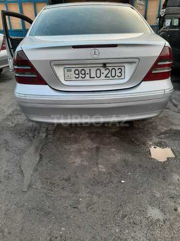 Mercedes C 220 d 2002, 329,000 km - 2.2 l - Bakı