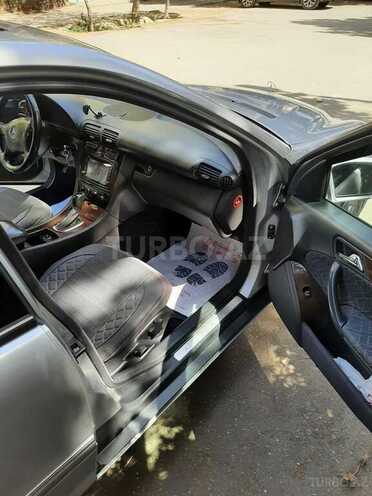 Mercedes C 220 d 2002, 329,000 km - 2.2 l - Bakı