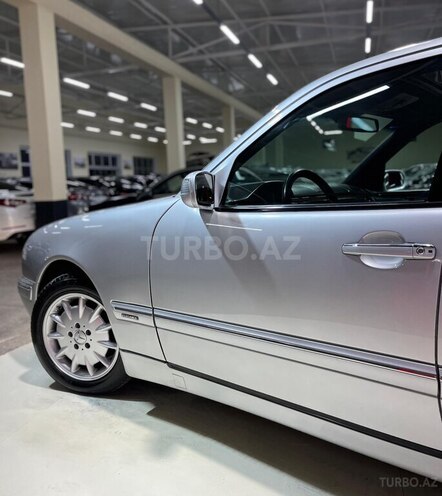 Mercedes E 240 1999, 277,007 km - 2.4 l - Sumqayıt