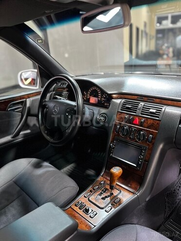 Mercedes E 240 1999, 277,007 km - 2.4 l - Sumqayıt